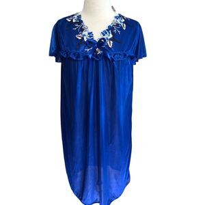 Nine’s Royal Blue short sleeve satin nightgown with lace trim L
